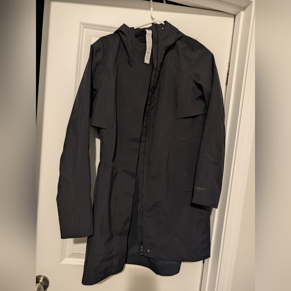 LULULEMON Black Rain Coat Trench Coat Jacket LULULEMON Rebel Rain Jacket